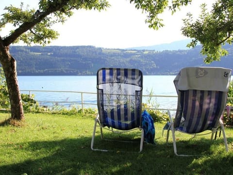 Doppelzimmer - Pension Härring Direkt am See Bed and Breakfast in Spittal an der Drau