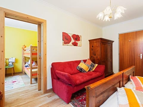 Familienzimmer Rosenrot - Landhaus Pension Holle Farm Stay in Carinthia, Austria