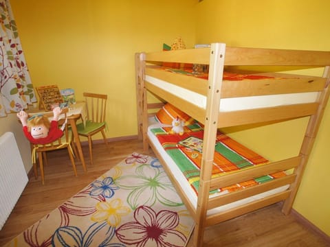 Familienzimmer Rosenrot - Landhaus Pension Holle Farm Stay in Carinthia, Austria