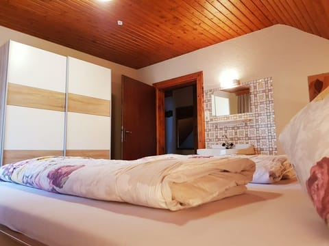 Ferienwohnung Morgentau - Bergbauernhof Rebernig Farm Stay in Carinthia, Austria