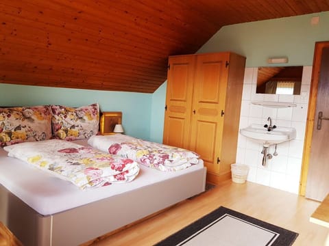 Vacation apartment Seeblick - Bergbauernhof Rebernig Farm Stay in Carinthia, Austria