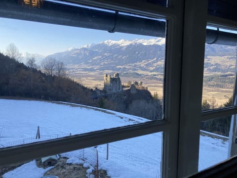Burgzimmer - Marhube Apartment in Carinthia, Austria