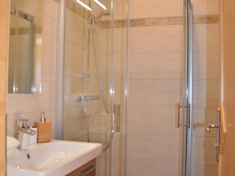 Terrassenwohnung für 2-6 Personen mit Terrasse - Haus Sonnleit'n Apartment in Spittal an der Drau