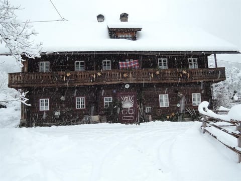 Kleine Ferienwohnung für Familie - Bartlbauerhof Farm Stay in Carinthia, Austria