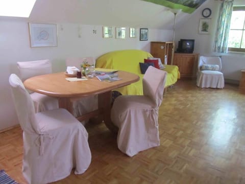 Kleine Ferienwohnung für Familie - Bartlbauerhof Farm Stay in Carinthia, Austria
