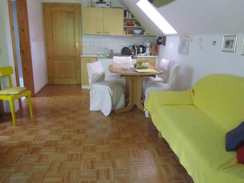 Kleine Ferienwohnung für Familie - Bartlbauerhof Farm Stay in Carinthia, Austria