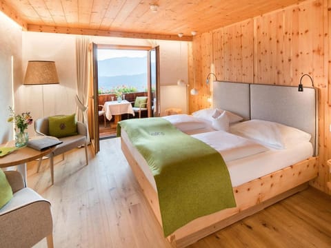 Double room Swiss stone pine with breakfast - Naturhotel Alpenrose House in Spittal an der Drau