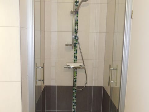 Appart. Burli, Hell & Modern, Seeblick, Südbalkon - Fewo in der Weinleiten Apartment in Spittal an der Drau