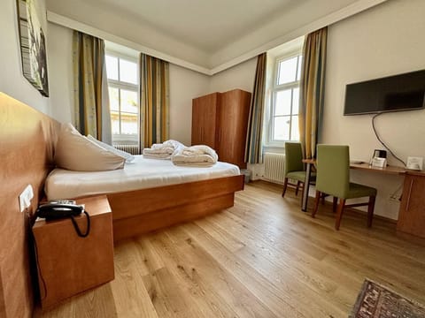 Doppelzimmer in der Villa Ohne Balkon - Villa Postillion am See House in Spittal an der Drau
