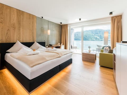 Double room Seensucht with XXL balcony - Villa Postillion am See House in Spittal an der Drau