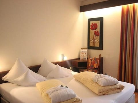 Doppelzimmer Linde Ohne Balkon 22 m² - Familienhotel Post-kinder&sport am Millstätter See House in Spittal an der Drau