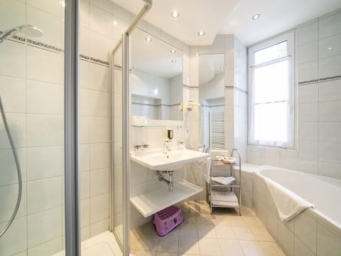 Appartement Goldeck - Familienhotel Post-kinder&sport am Millstätter See House in Spittal an der Drau