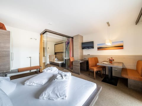 Familienzimmer Süd - Familienhotel Post-kinder&sport am Millstätter See House in Spittal an der Drau