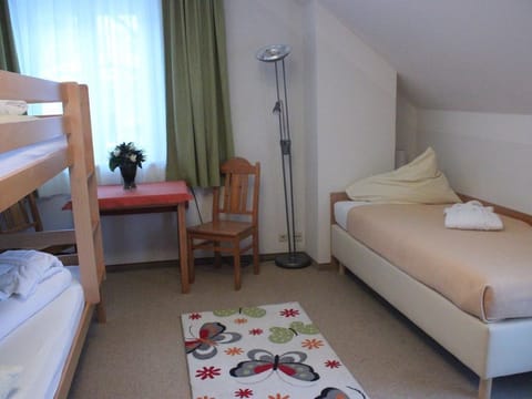 Appartement Karawanken - Familienhotel Post-kinder&sport am Millstätter See House in Spittal an der Drau