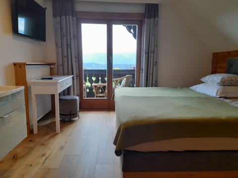 Appartement Goldeckblick - Haus Hanshois Farm Stay in Carinthia, Austria