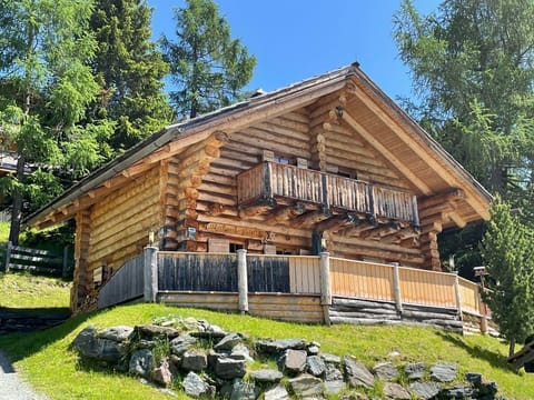 Almhaus Heidi Nockberge - Ferienhaus mit Sauna Cabin in Carinthia, Austria