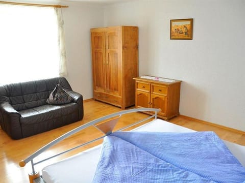 Apartment "Alpenrose" in the manor house - Laggerhof directly on the south bank of the Bed and Breakfast in Spittal an der Drau