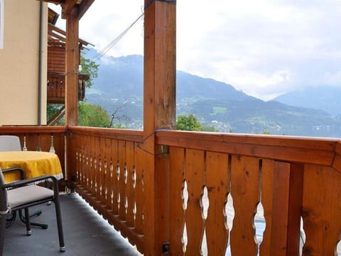 Apartment "Alpenrose" in the manor house - Laggerhof directly on the south bank of the Bed and Breakfast in Spittal an der Drau