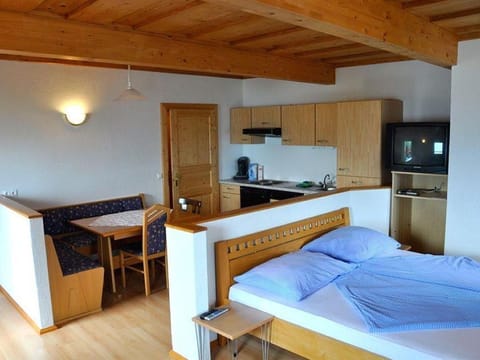 Appartement »seeblick« im Haupthaus - Laggerhof Direkt am Südufer des Millstätter Sees Bed and Breakfast in Spittal an der Drau