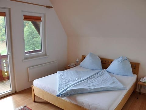 Appartement »buchwald« im Haupthaus - Laggerhof Direkt am Südufer des Millstätter Sees Bed and Breakfast in Spittal an der Drau