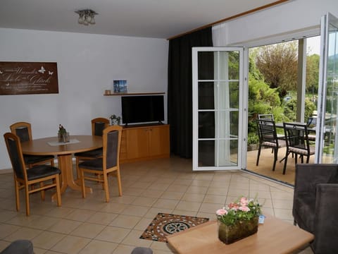 SeeZEIT Maisonett 8 - Appartements-Strandschlößl Heitzmann Apartment in Spittal an der Drau