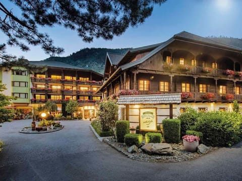 Dreibettzimmer - Familiengut Hotel Burgstaller Farm Stay in Carinthia, Austria