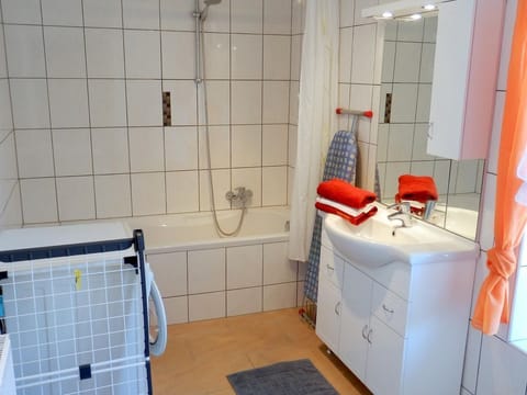 Apartment, " Salzkofel " - Holiday apartment Haus Maier Apartment in Carinthia, Austria