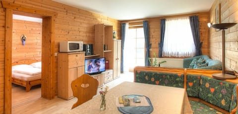 Christina I,ii,iv - Ferienhaus Christina und Ferienhaus Dr. Krainer Apartment in Carinthia, Austria