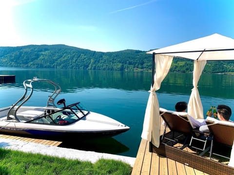 Doppelzimmer, Dusche, WC, Nord - Hotel Nikolasch House in Spittal an der Drau