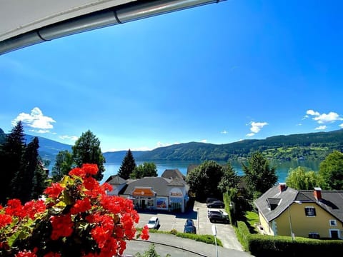 Large double room, lake view - Hotel Nikolasch House in Spittal an der Drau