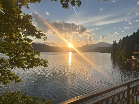 Ferienwohnung mit Traumausblick - Seefels Appartements Direkt am See Apartment in Carinthia, Austria
