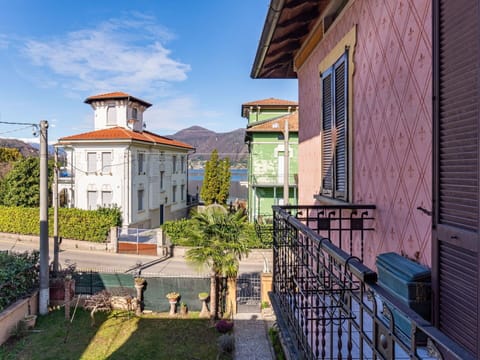 Plant, Water, Building, Sky, Property, Swimming Pool, Azure, Tree, Body Of Water, Leisure