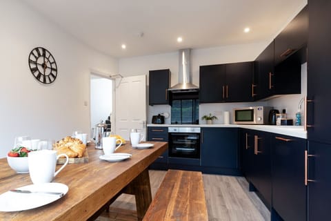 Communal Kitchen/Dining