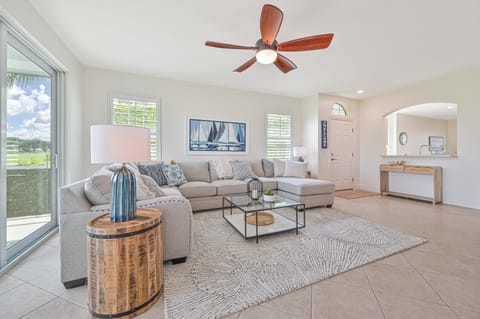 TSR2004 - New remodeled, spacious First Floor 2 bedroom + den Naples coach home with Golf Course View and Resort Style Amenities!