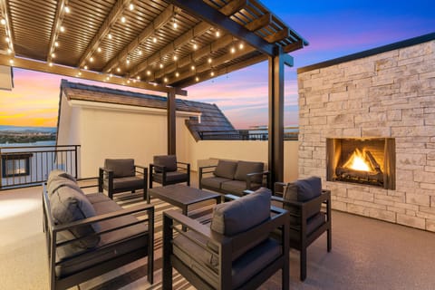 Top Floor Patio Deck and Fireplace