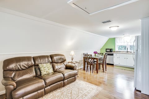 Living Area | Free WiFi | Central A/C & Heat | Smart TV