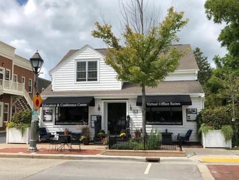 Delafield rivers gateway genesee street view