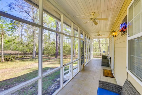 Screened-In Porch