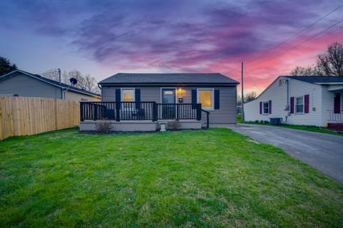 This cute cottage is located minutes from all the best Johnson City offers.