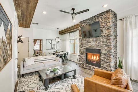 Blowing Rock Vacation Rental | 3BR | 3BA | Steps Required | 1,551 Sq Ft