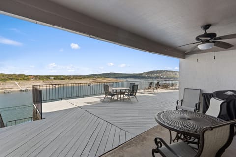 Covered patio on Lake Travis