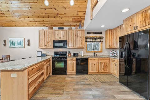 Large Kitchen with Everything You Need!