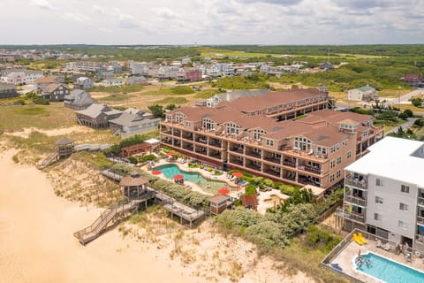 Croatan Surf Club Oceanfront Exterior