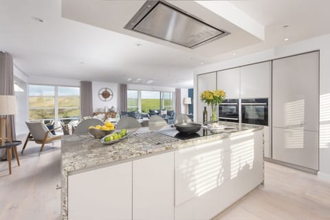 Kitchen leading to living room and dinging area - Sandyford