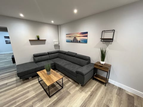 Living Room / Lounge