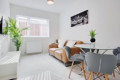 Living Room / Lounge