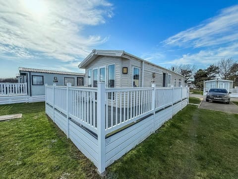 Experience the perfect family holidays 2026 at Broadlands Sands Holiday Park, located near Great Yarmouth, where you can enjoy a relaxing stay in a caravan with decking while exploring local attractions like the Hippodrome Great Yarmouth and the thrilling