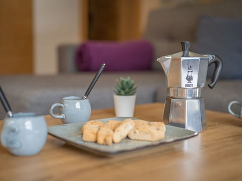 Sky, Plant, Cloud, Street Light, Urban Design, Road Surface, Tree, Building, Landscape, Road