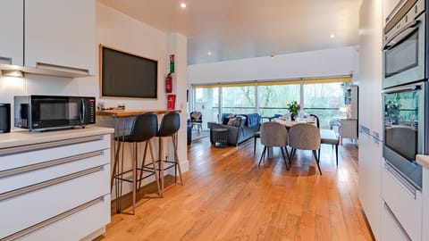 Kitchen, Firecrest, Bolthole Retreats