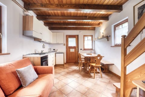 Table, Furniture, Picture Frame, Wood, Couch, Interior Design, Architecture, Chair, Flooring, Floor